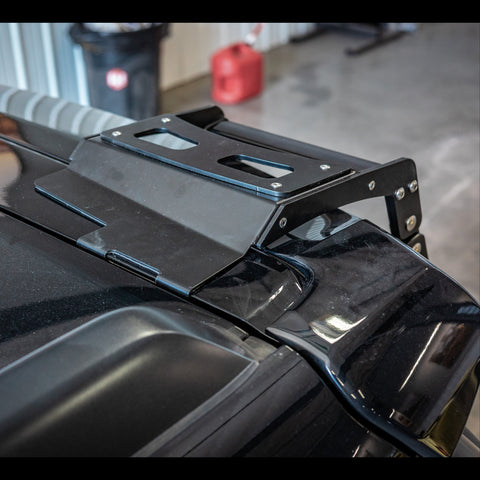 Front view of the top mounting method for the Summit hatch ladder as well as its top landing pad step.