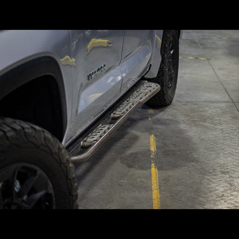Front view of the C4 Sliders for the new generation Tundra.
