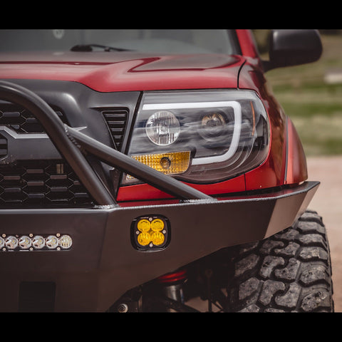 Front view of the side wing of the C4 Overland bumper.