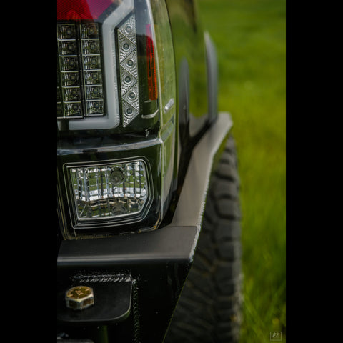 Look down the side of the C4 Overland High Clearance bumper showing the steel protection its wings give to the back bed sides. 