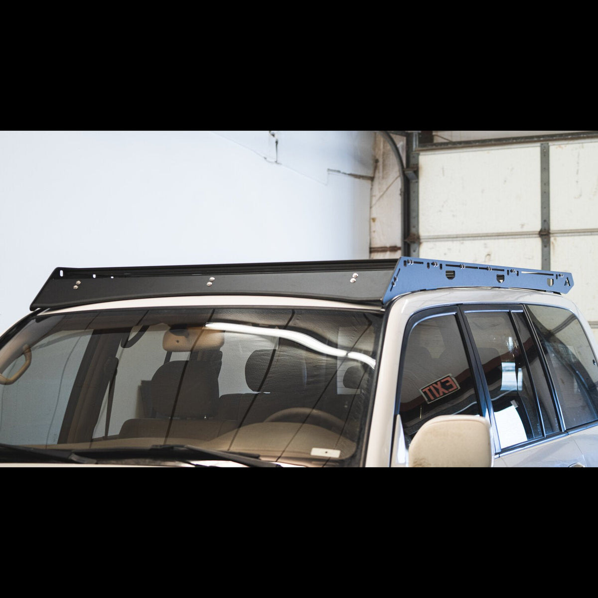 The Oxford (1998-2007 LC100/LX470 Roof Rack)