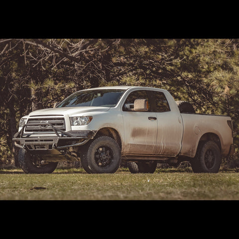 Early second generation Tundra Double Cab with the C4 Hybrid front bumper installed.